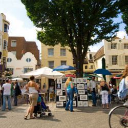 Les Lanes, Brighton