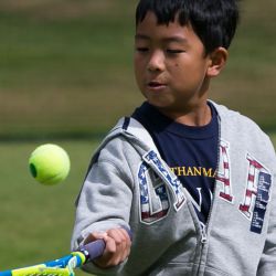 jeune joueur de tennis